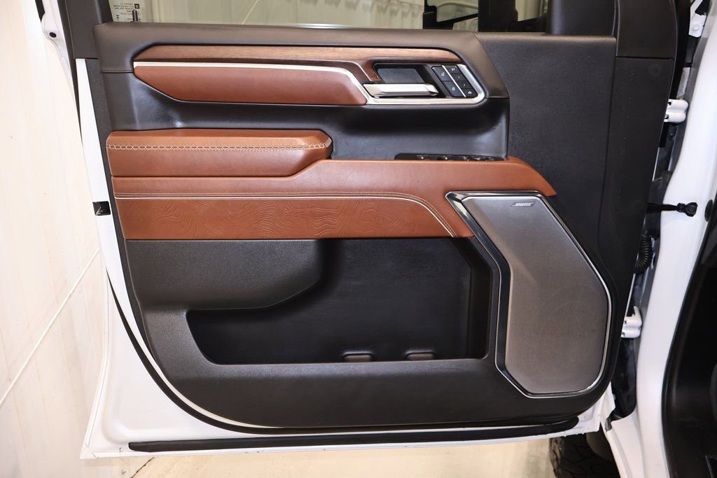 Used 2024 GMC Sierra 3500 Denali Ultimate image 10