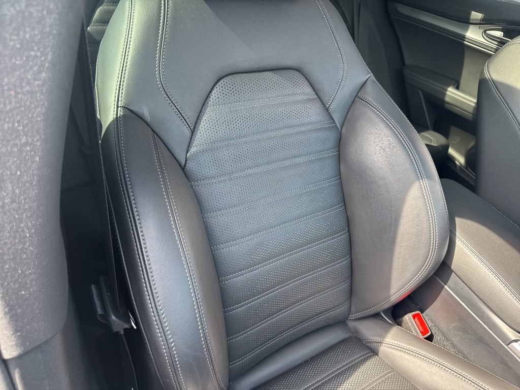 Used 2022 Alfa Romeo Stelvio Veloce AWD/4WD image 70