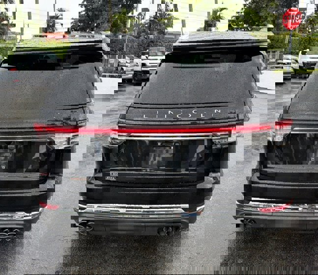 Used 2020 Lincoln Aviator Reserve w/ Equipment Group 201A image 8