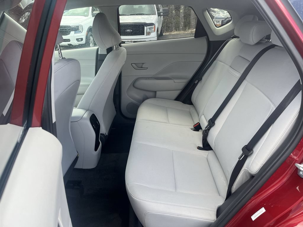 Used 2025 Hyundai Kona SEL AWD/4WD image 4