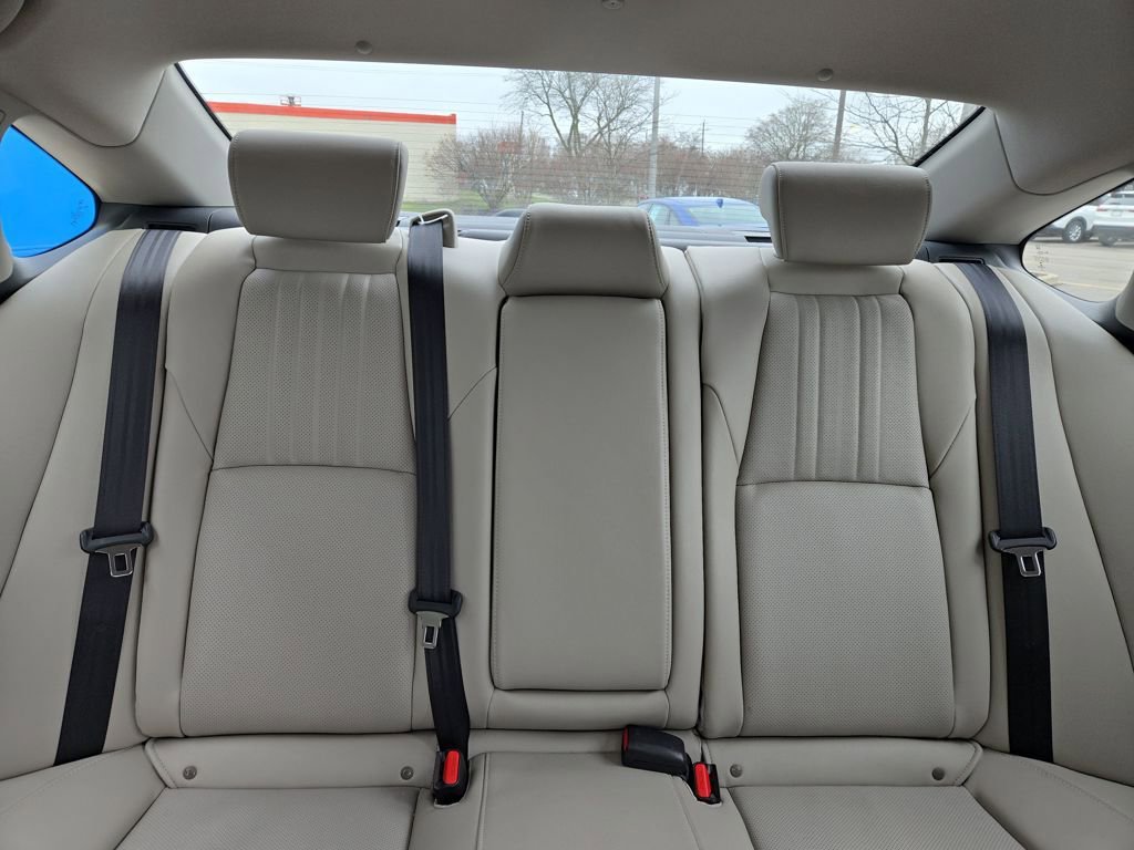 Certified 2019 Honda Accord Touring image 29
