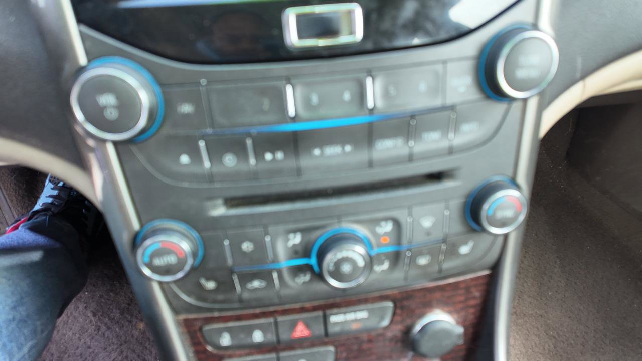 Used 2013 Chevrolet Malibu LTZ image 11