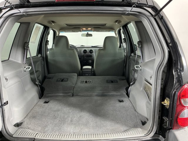 Used 2005 Jeep Liberty Sport AWD/4WD image 27