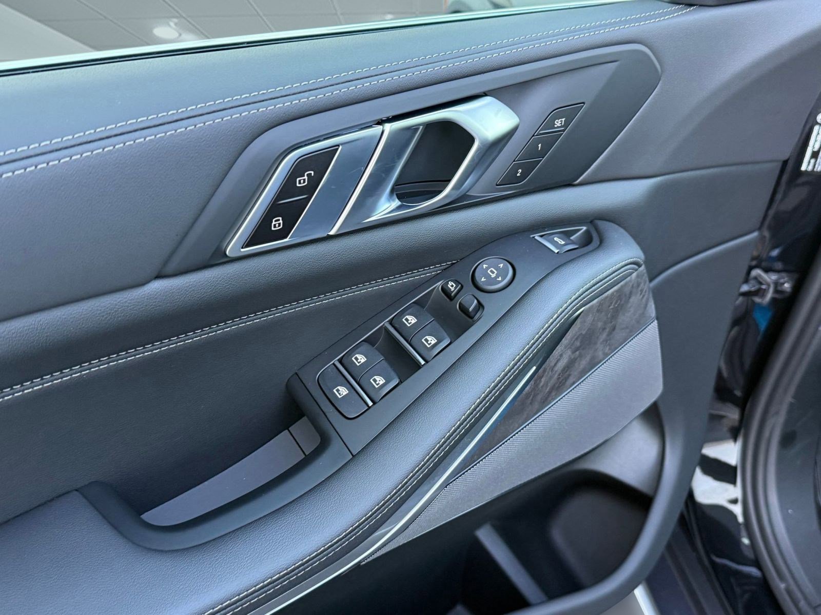 Used 2026 BMW X5 xDrive40i image 21