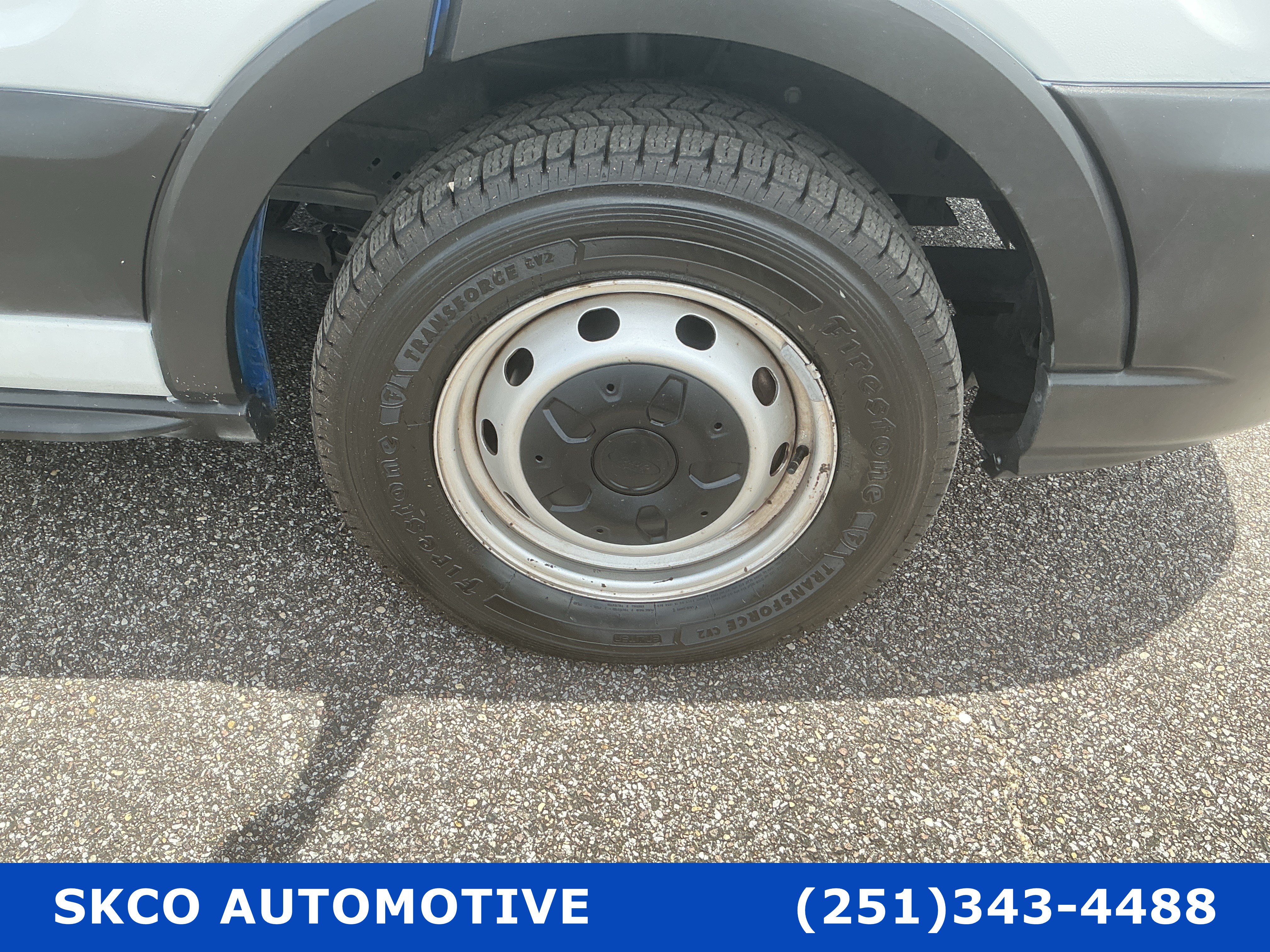 Used 2020 Ford Transit 250 Low Roof RWD image 9