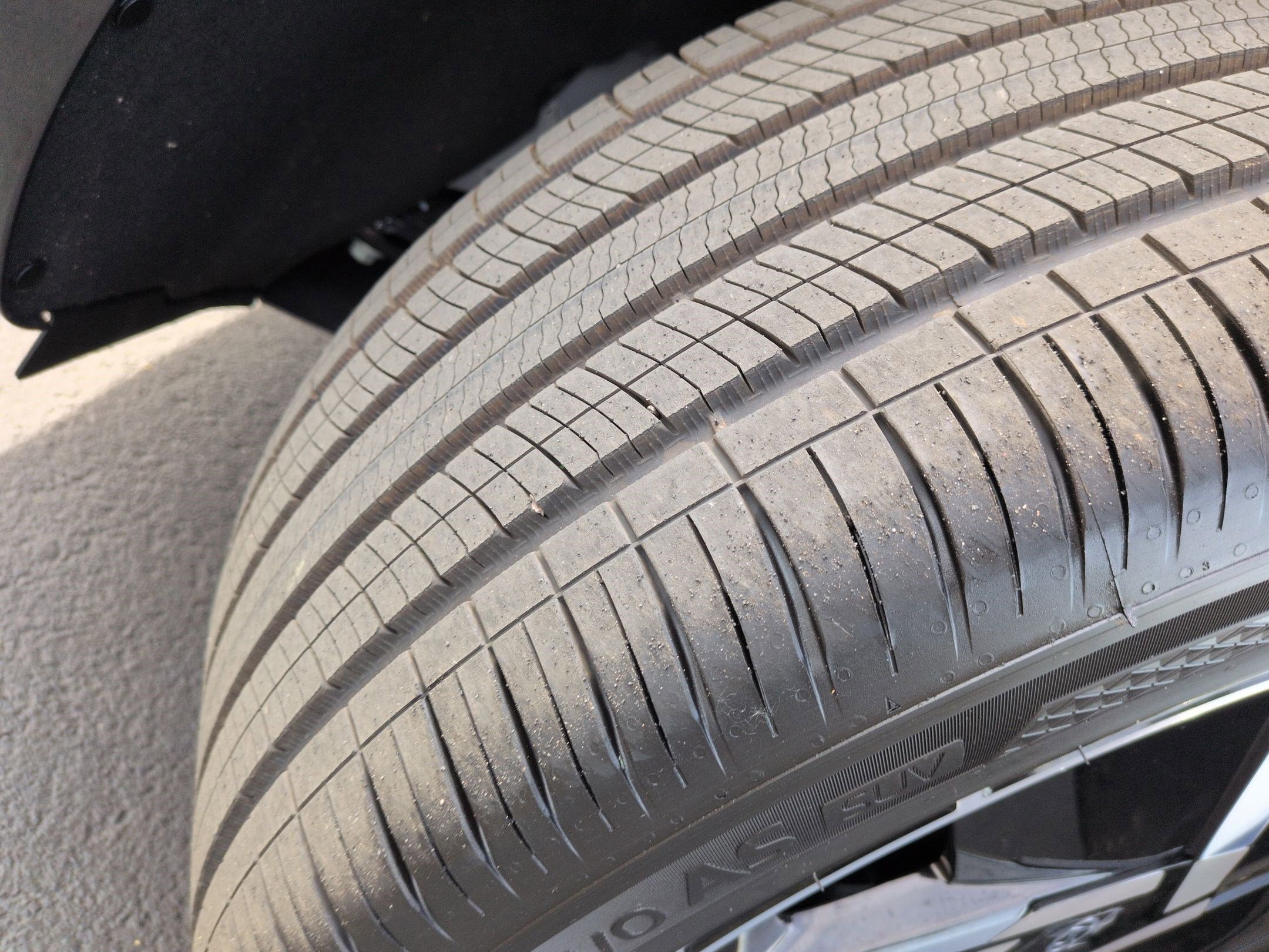 Used 2026 Hyundai Ioniq 9 Limited image 12