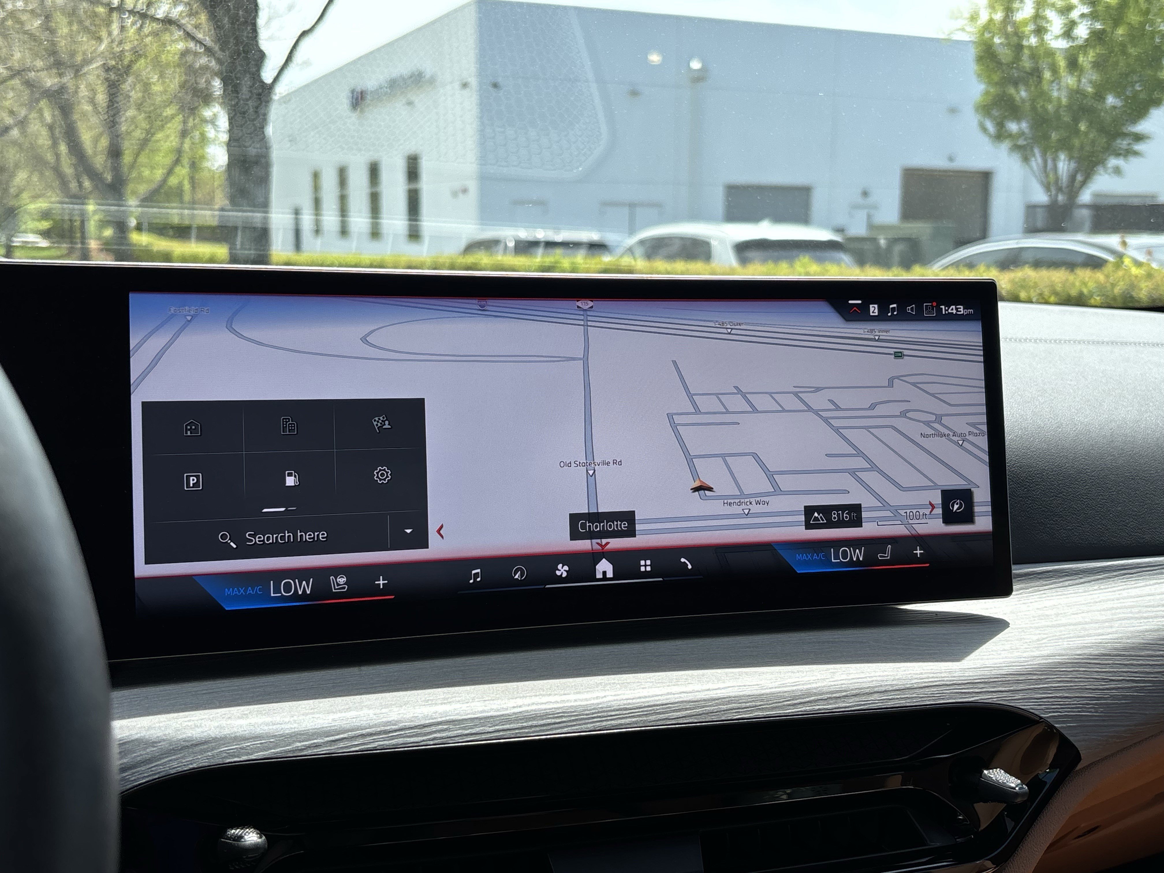 Certified 2026 BMW M440i Convertible RWD image 25