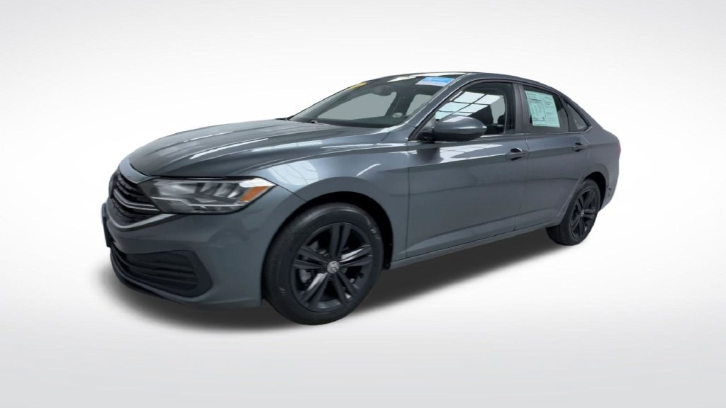 Used 2024 Volkswagen Jetta SE FWD image 4
