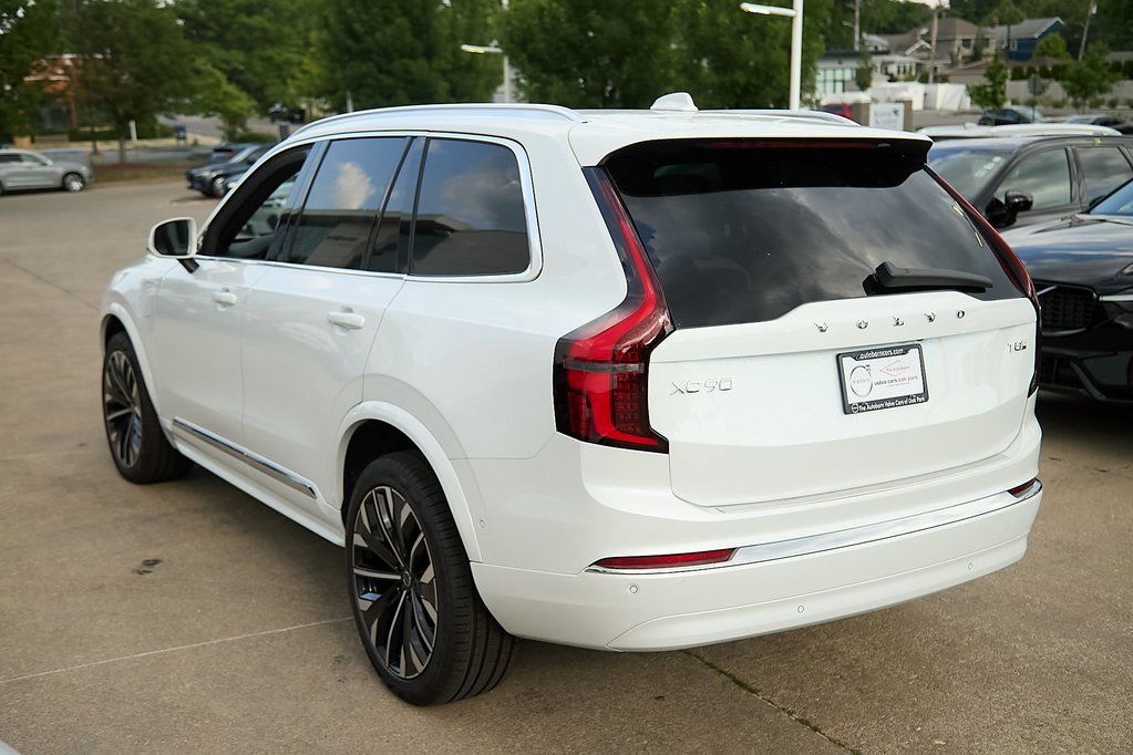 New 2026 Volvo XC90 T8 Plus image 7