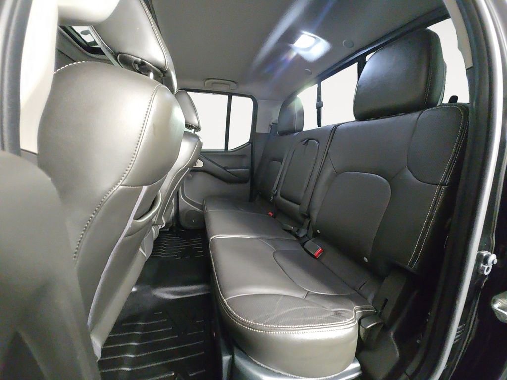 Used 2017 Nissan Frontier PRO-4X w/ Pro-4x Luxury Package AWD/4WD image 13