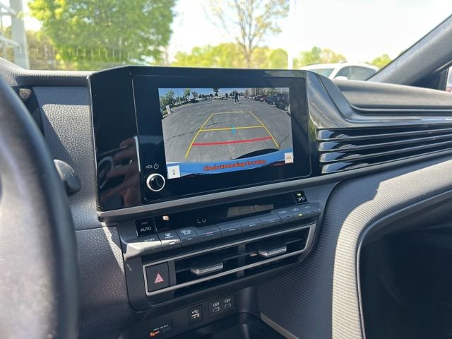 Used 2025 Toyota Camry SE FWD image 22