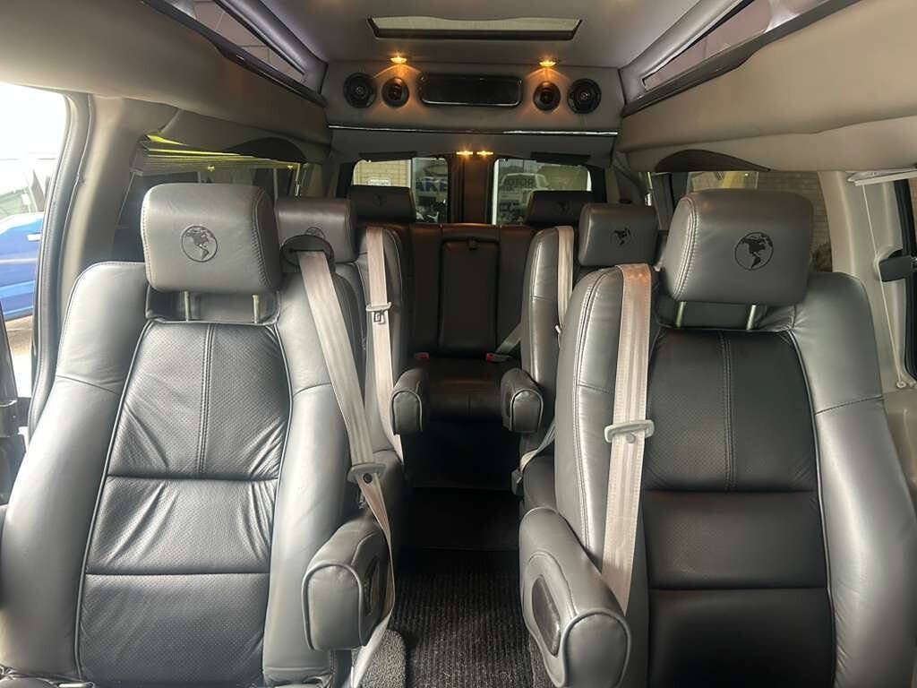 Used 2019 Chevrolet Express 2500 Extended w/ Enhanced Convenience Package RWD image 22