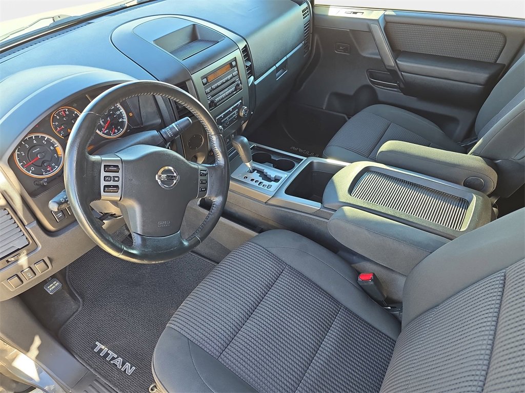 Used 2012 Nissan Titan SV w/ SV Value Truck Pkg image 16