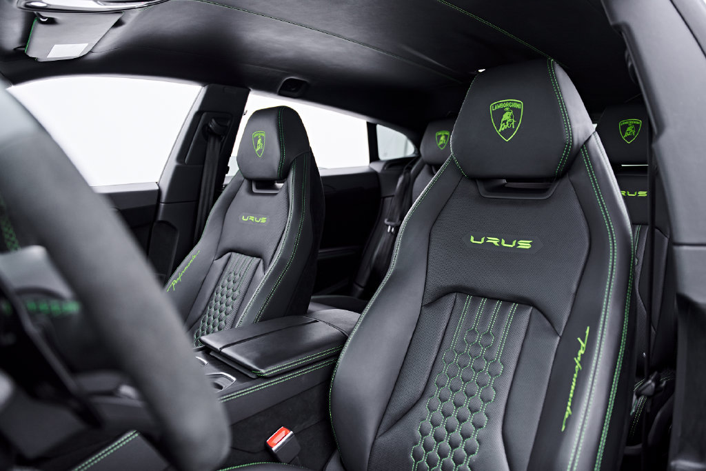 Used 2023 Lamborghini Urus Performante AWD/4WD image 61