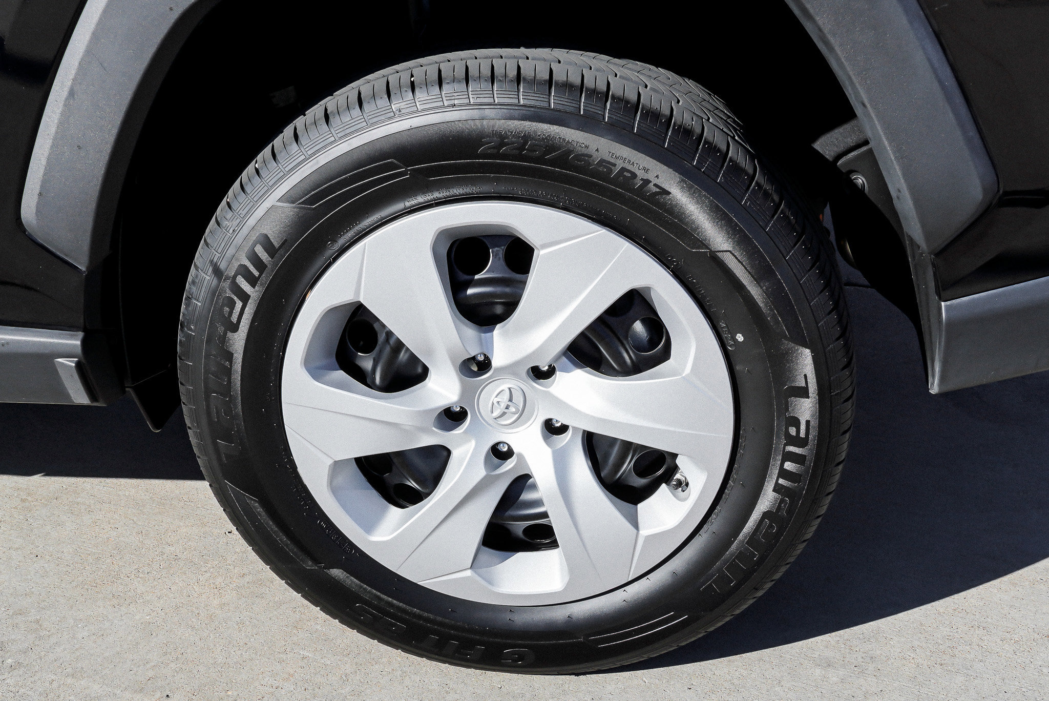 Certified 2024 Toyota RAV4 LE AWD/4WD image 13