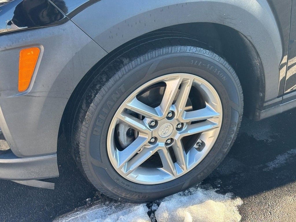 Used 2019 Hyundai Kona SE image 4