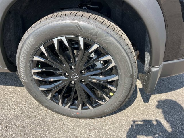 New 2026 Nissan Rogue Dark Armor AWD/4WD image 11