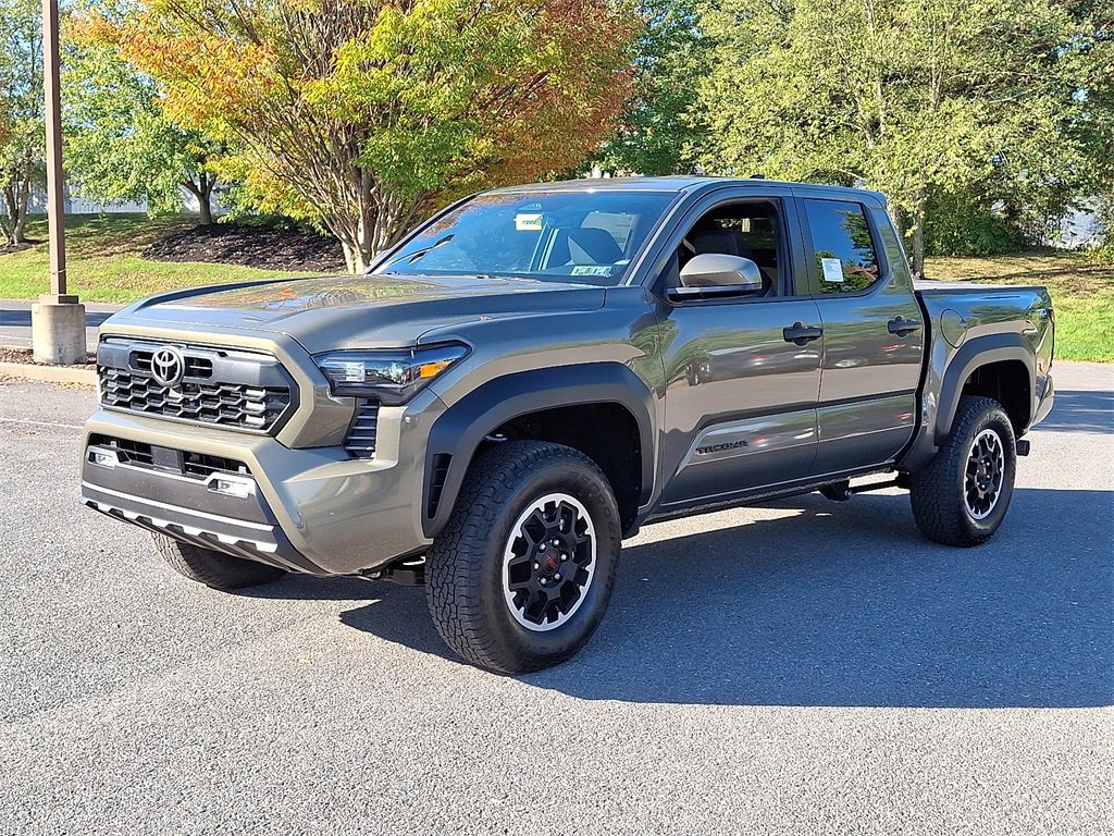 New 2025 Toyota Tacoma TRD Off-Road image 3