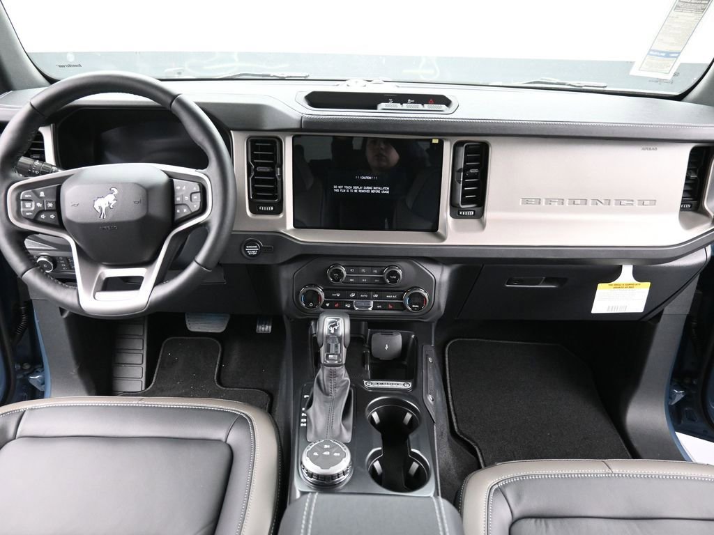 New 2025 Ford Bronco Outer Banks image 16