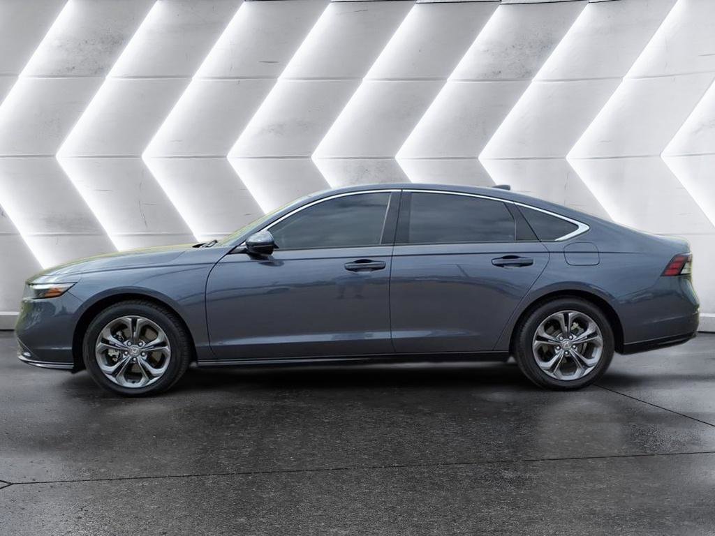 Used 2023 Honda Accord EX-L image 2