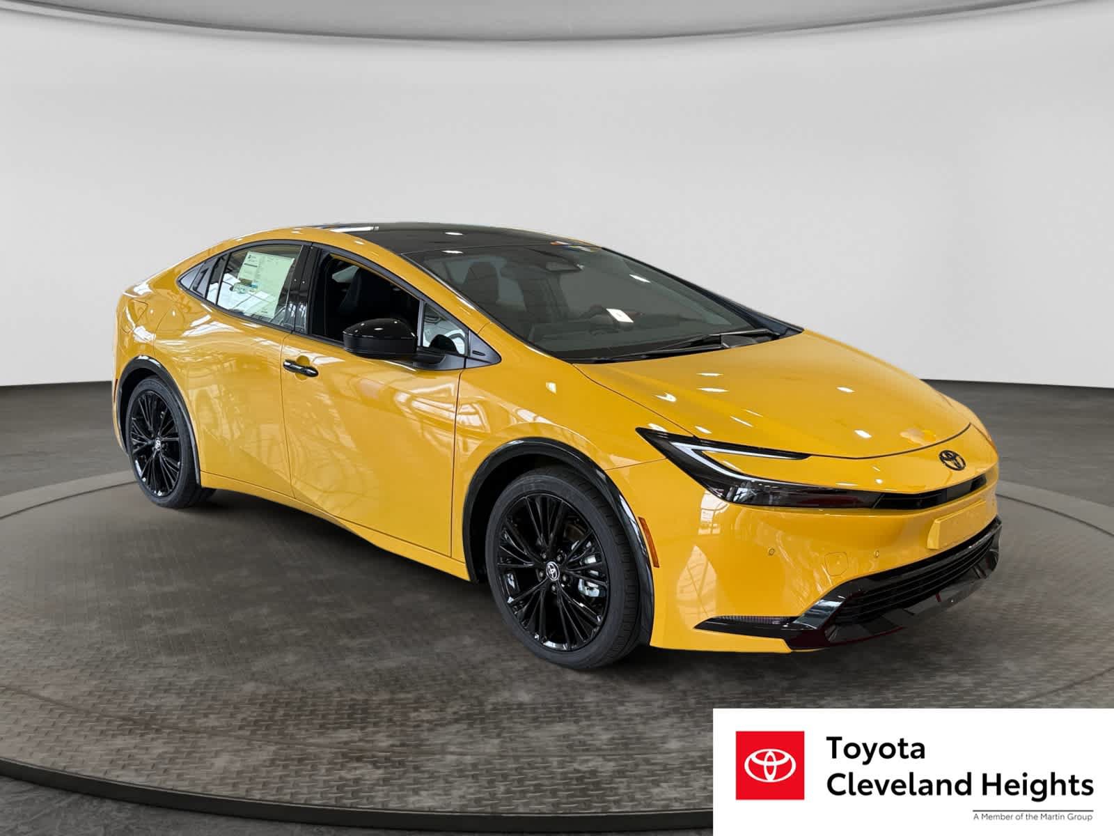 New 2026 Toyota Prius Plug-In Hybrid FWD image 3