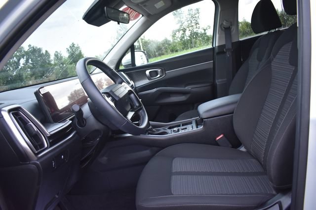 New 2026 Kia Sorento LX FWD image 21