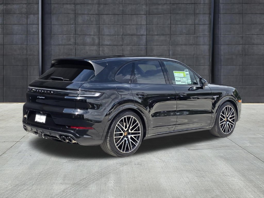 New 2026 Porsche Cayenne E-Hybrid AWD/4WD image 8