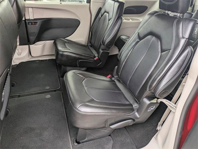 Certified 2024 Chrysler Pacifica Touring-L image 24