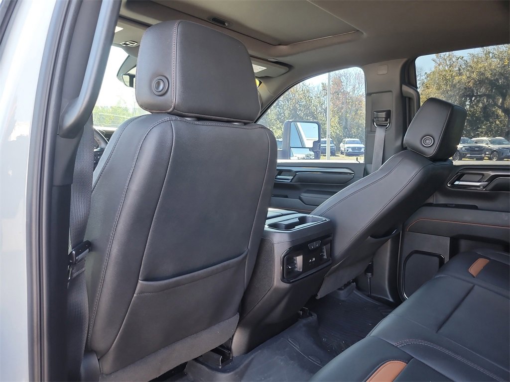 Used 2024 GMC Sierra 2500 AT4 w/ AT4 Premium Plus Package image 11