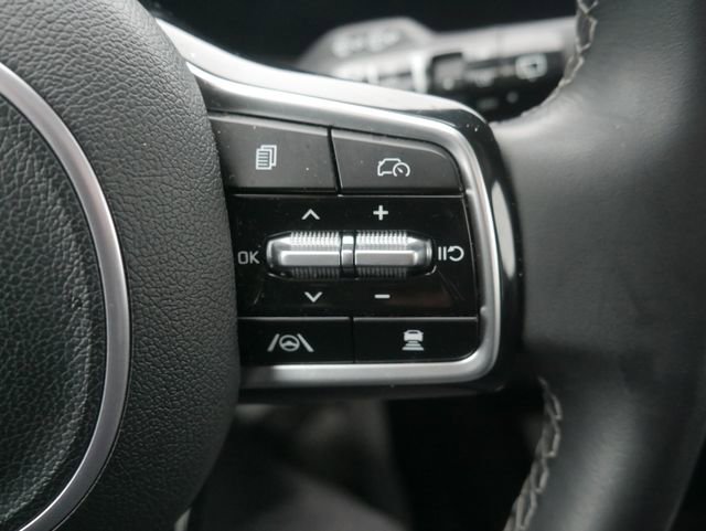 Used 2025 Kia Sorento SX image 24