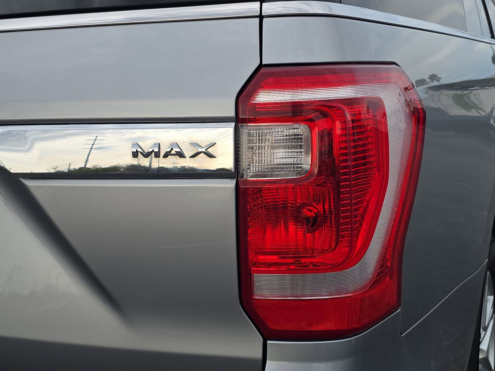 Used 2020 Ford Expedition Max XLT w/ Equipment Group 202A image 8