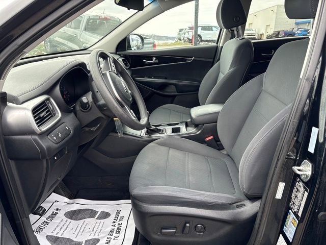 Used 2019 Kia Sorento LX image 8
