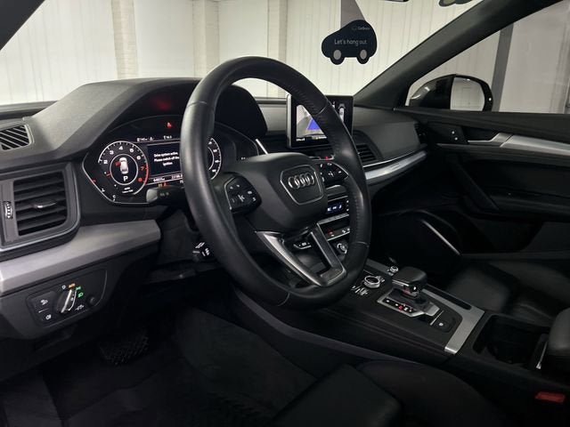 Used 2020 Audi Q5 2.0T Titanium Premium Plus w/ Premium Plus Package AWD/4WD image 10