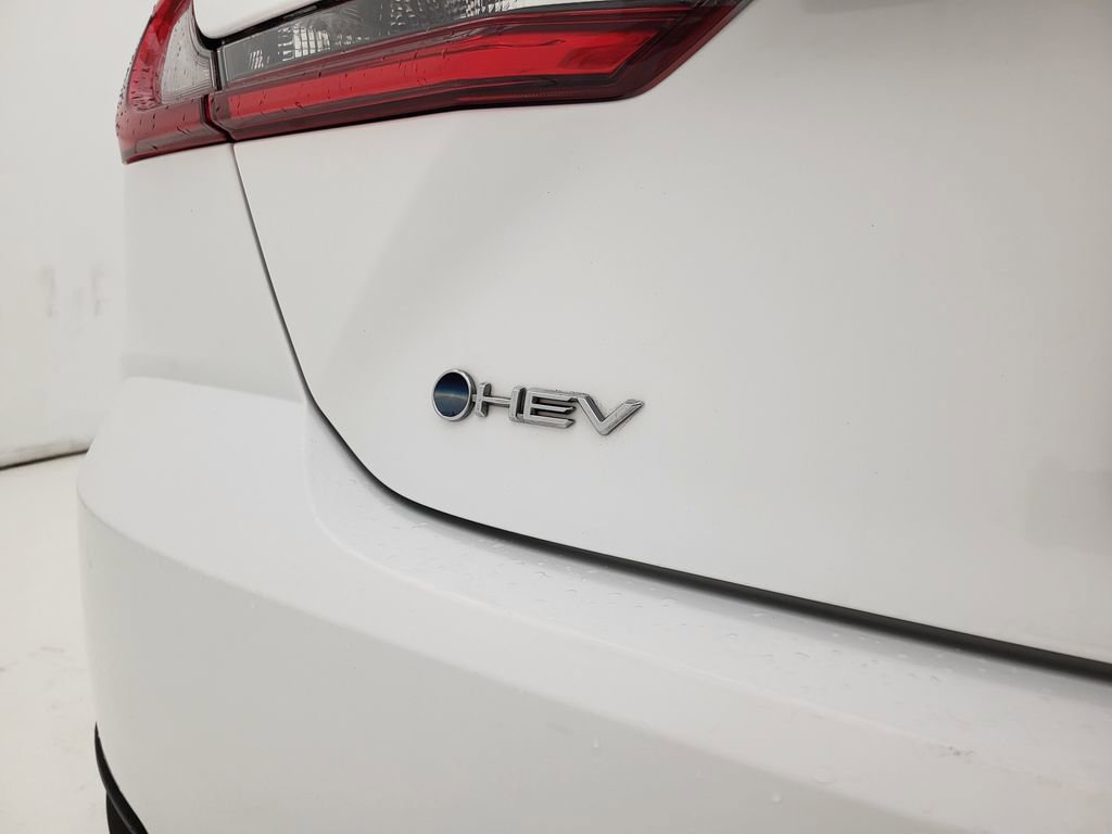 Used 2025 Toyota Camry LE image 21