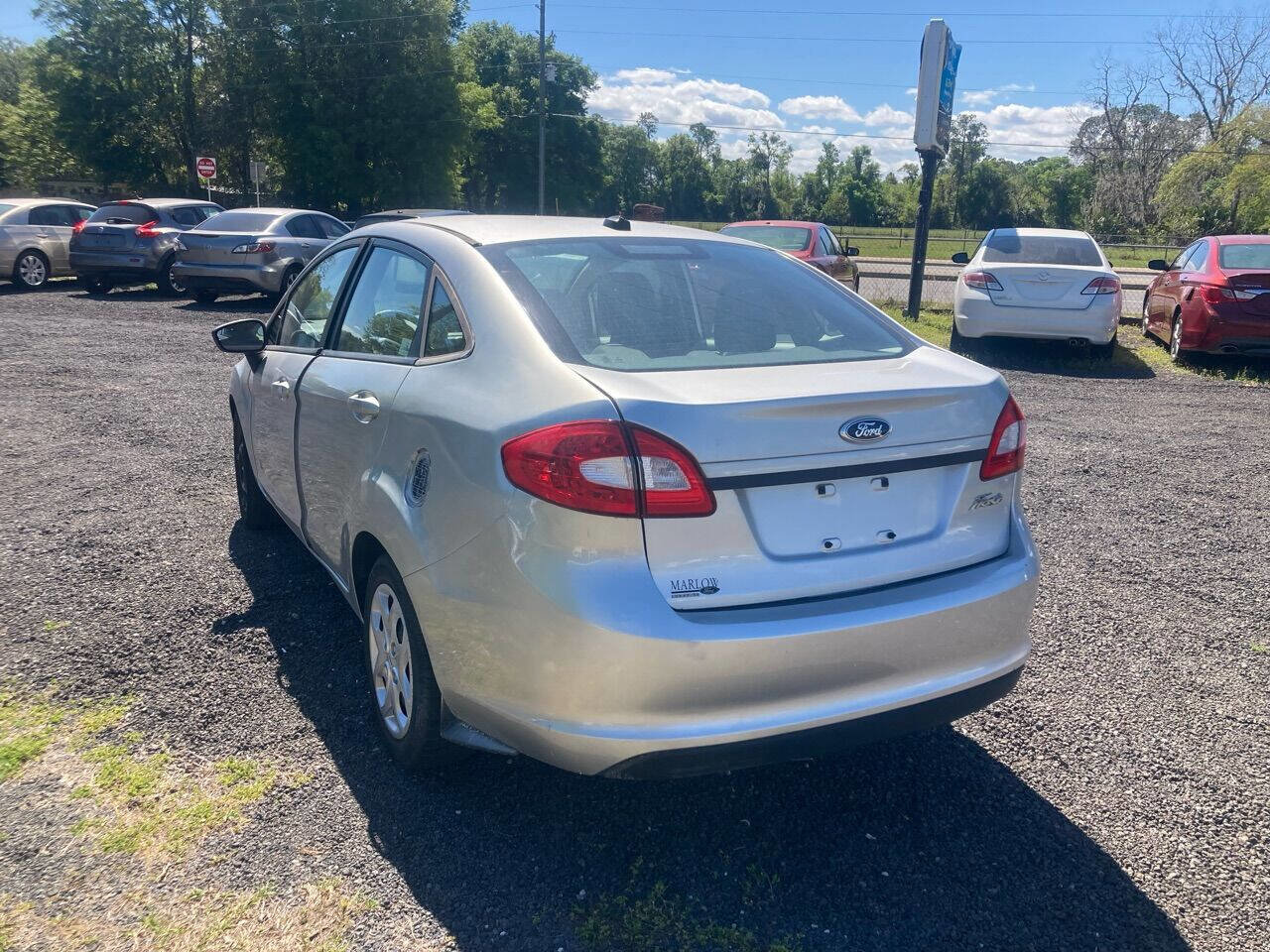 Used 2013 Ford Fiesta S w/ Convenience Pkg FWD image 4