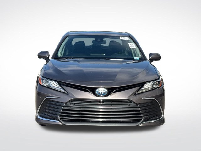 Used 2022 Toyota Camry XLE w/ Navigation Upgrade Package FWD image 10