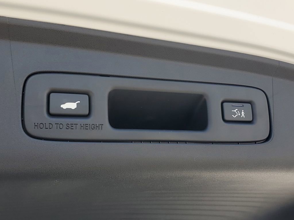 New 2026 Acura ADX Base image 10