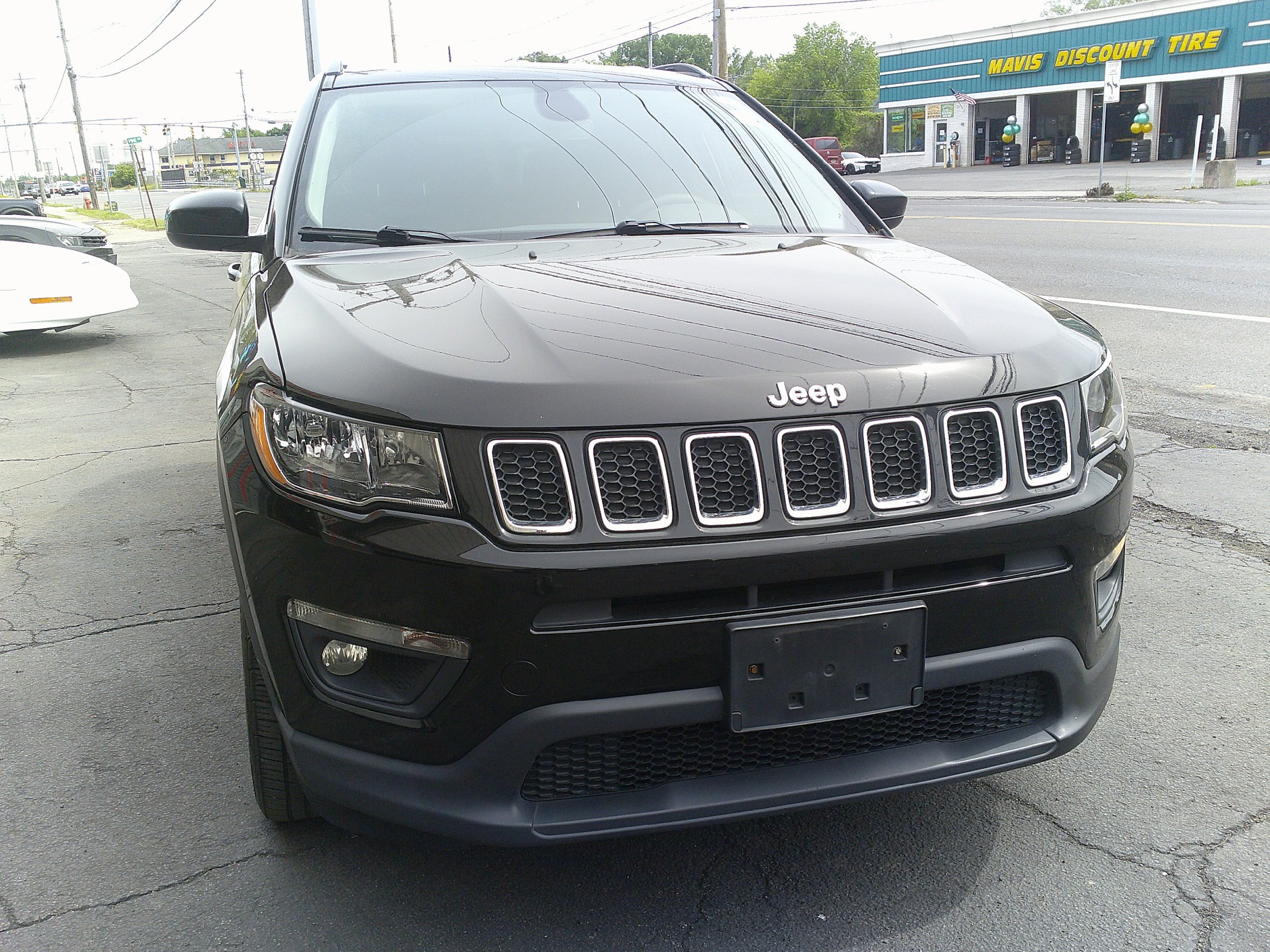 Used 2023 Jeep Compass Limited w/ Sun and Sound Group AWD/4WD image 15