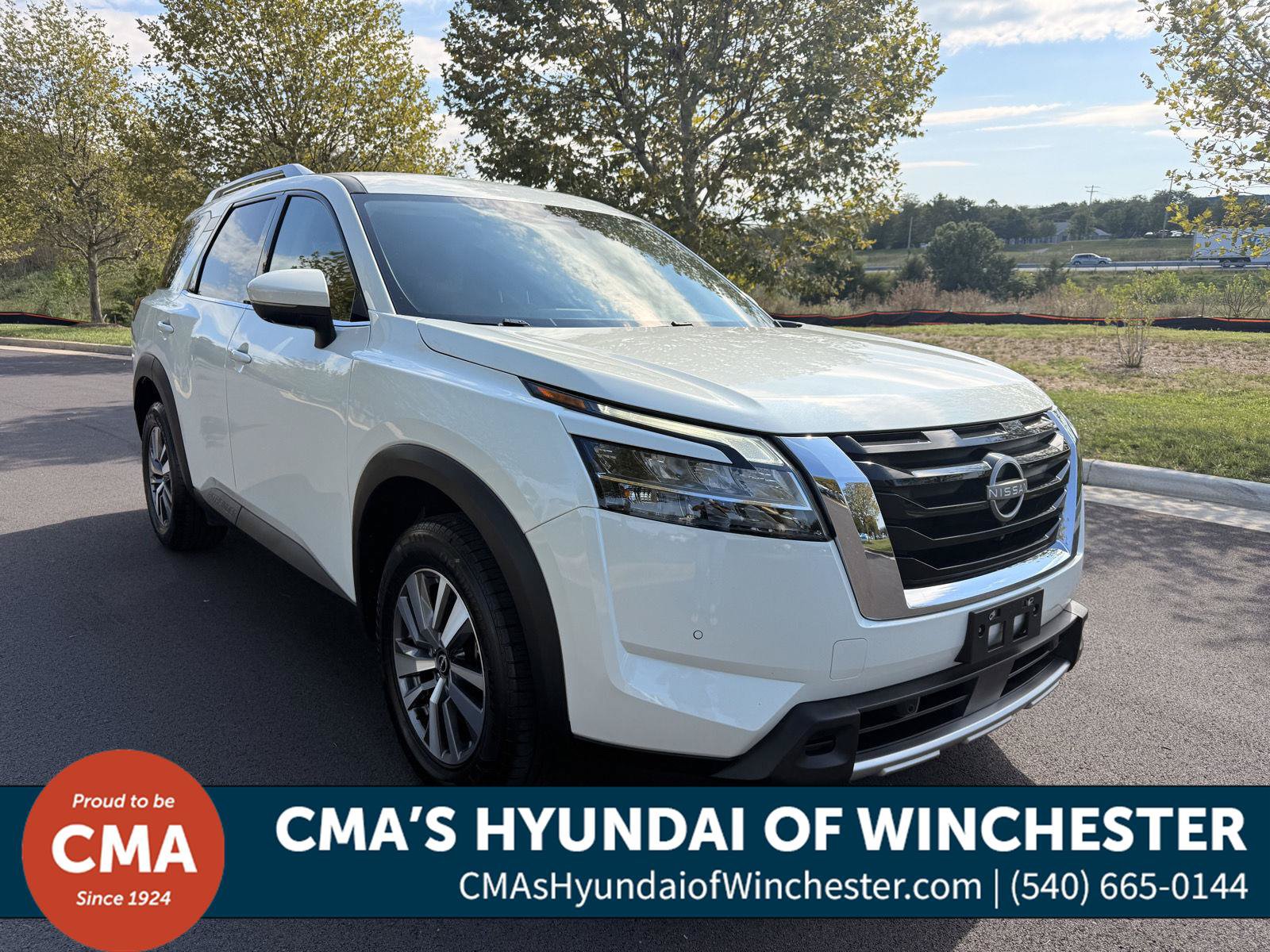 Used 2023 Nissan Pathfinder SL