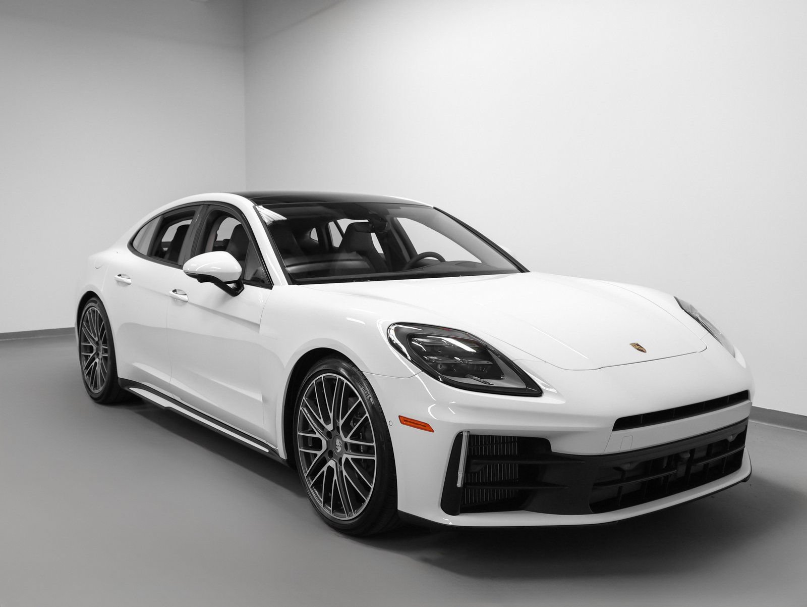 New 2026 Porsche Panamera 4 AWD/4WD image 10