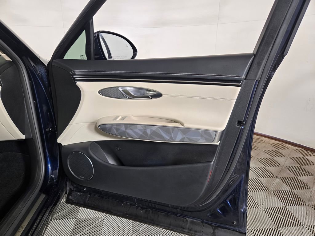 Used 2022 Genesis GV70 3.5T Sport w/ Sport Advanced Package image 13