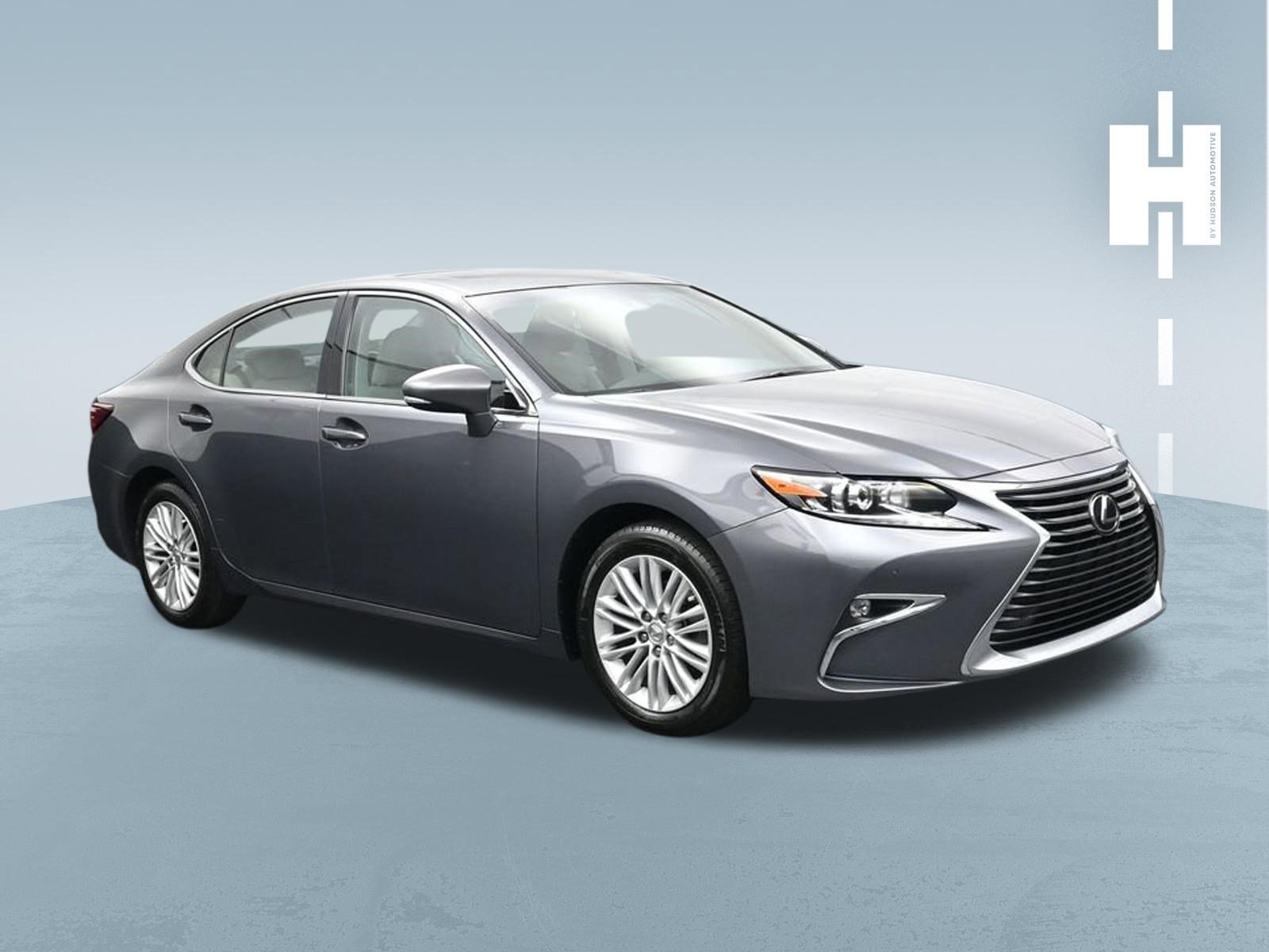 Used 2017 Lexus ES 350 w/ Premium Package FWD image 2