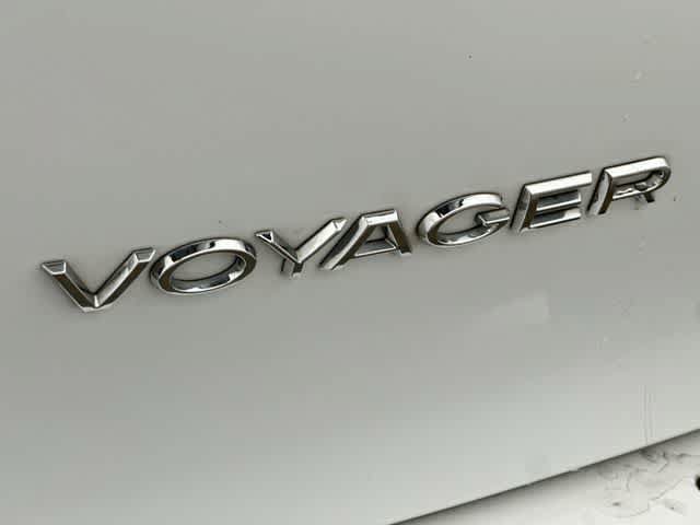Used 2022 Chrysler Voyager LX FWD image 30