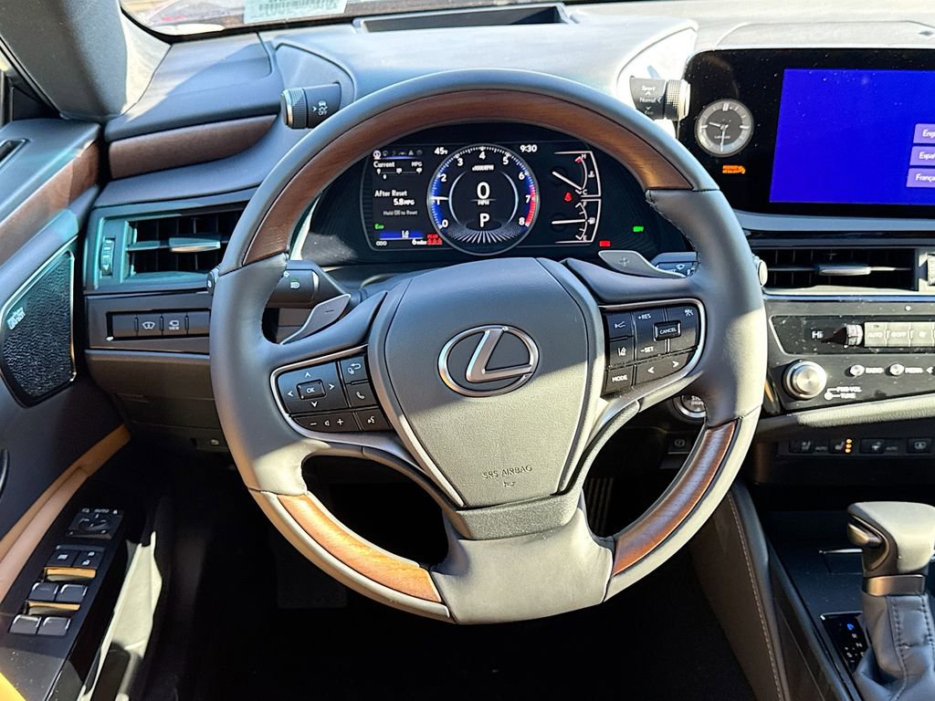 New 2025 Lexus ES 350 Ultra Luxury image 23