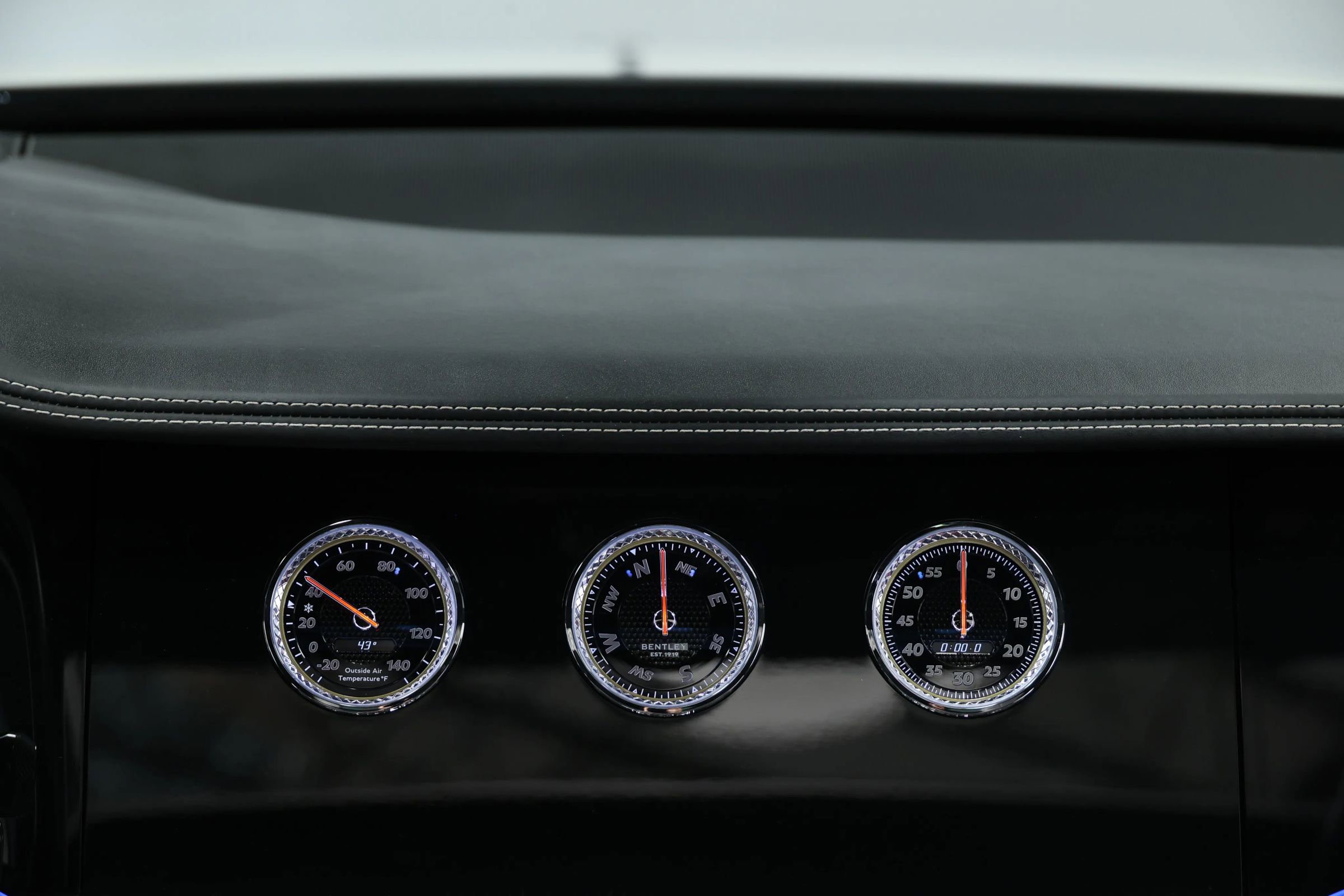 Used 2020 Bentley Flying Spur W12 image 46