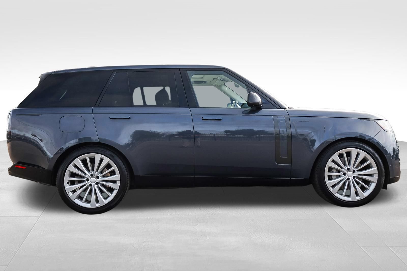 Certified 2024 Land Rover Range Rover SE AWD/4WD image 4