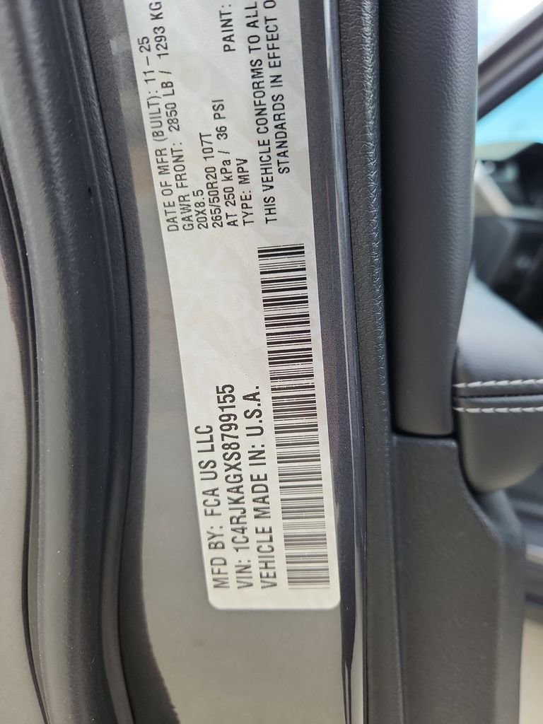 New 2025 Jeep Grand Cherokee L Altitude image 11