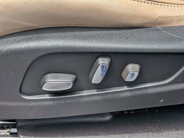 Used 2017 Cadillac XT5 Platinum AWD/4WD image 20