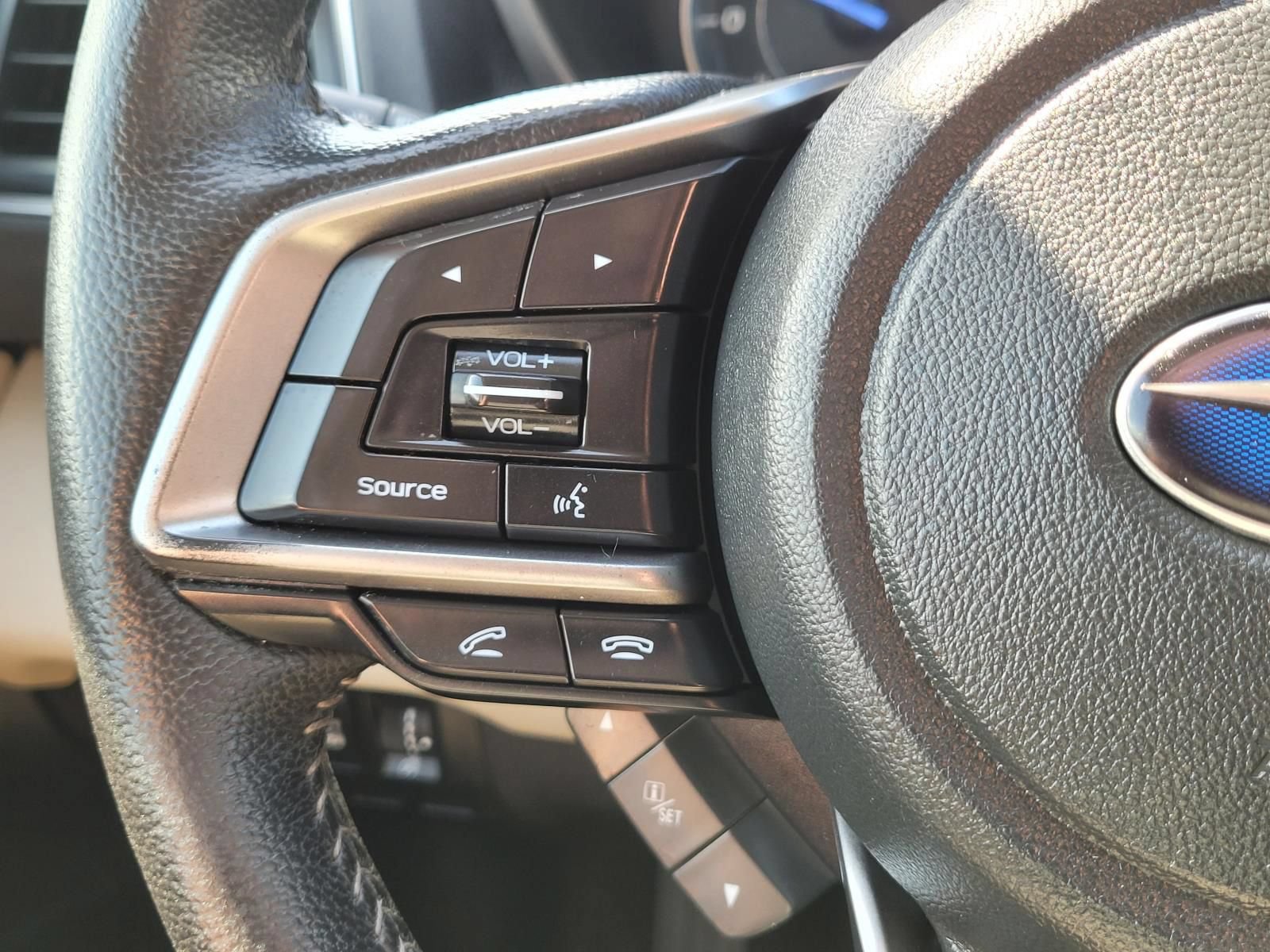 Used 2020 Subaru Ascent Limited w/ Popular Package #2 AWD/4WD image 32