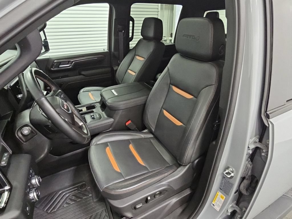 Used 2024 GMC Sierra 2500 AT4 w/ Technology Package AWD/4WD image 31